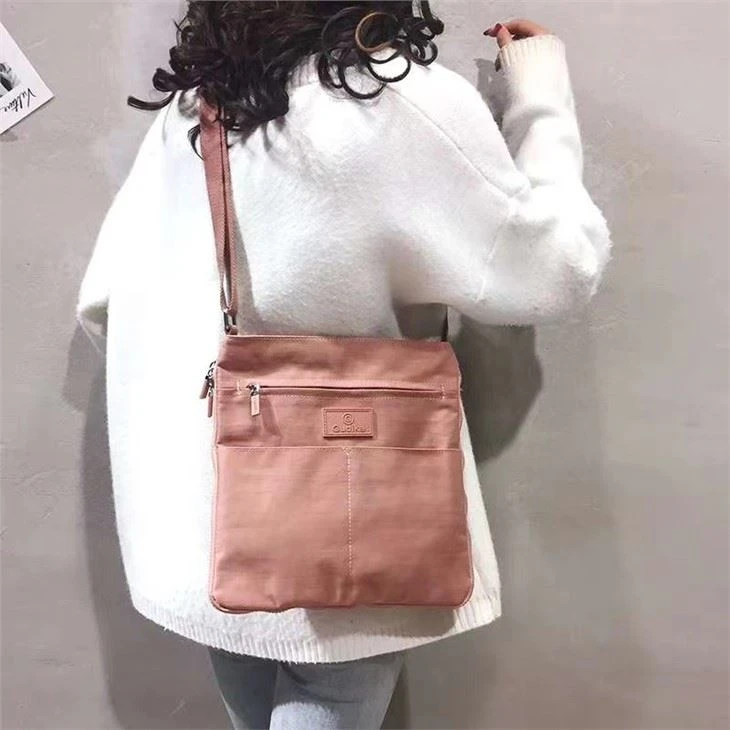 2020 Novo bolsa de ombro colorido de nylon macaron para mulheres
